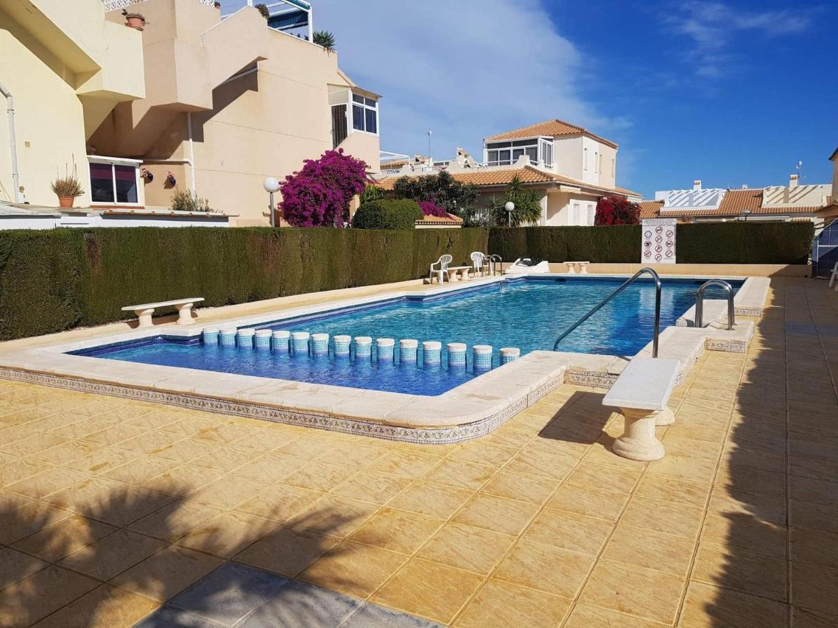 Casa La Florida Ξενοδοχείο Οριουέλα Εξωτερικό φωτογραφία